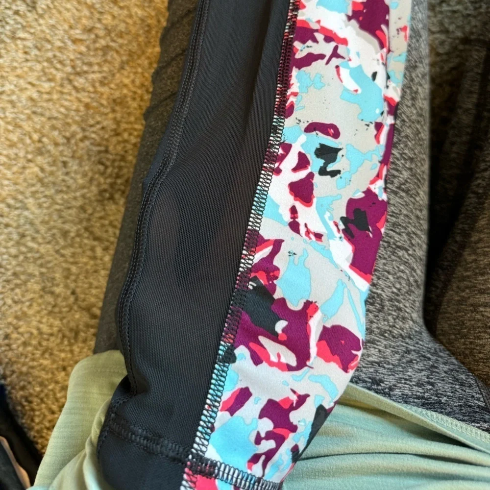 Under Armour Womens Pattern Printed Athletic Leggings Size S - Picture 10 of 10